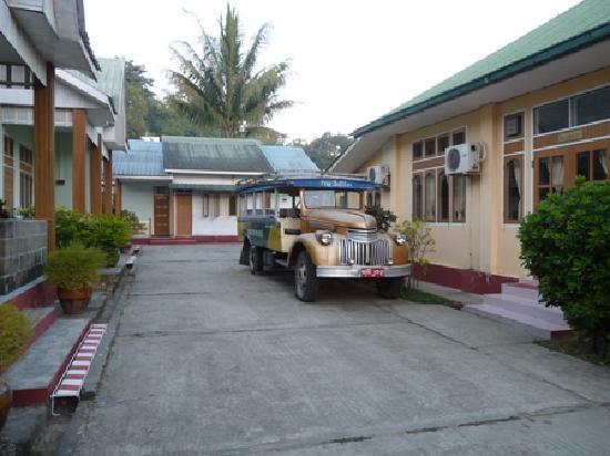 Hotel Nawarat 2*