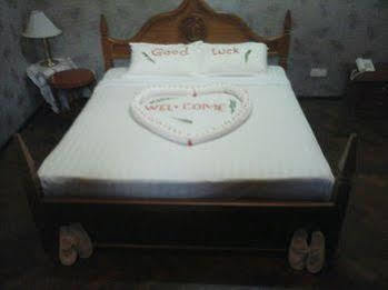 Nawarat 2* Mrauk U