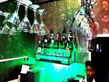 Nawarat Hotel 2*